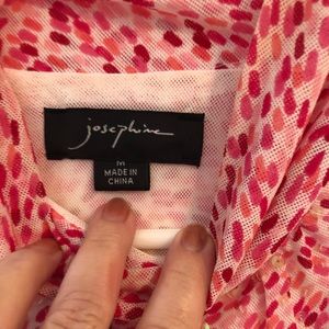 So cute pink sleeveless top